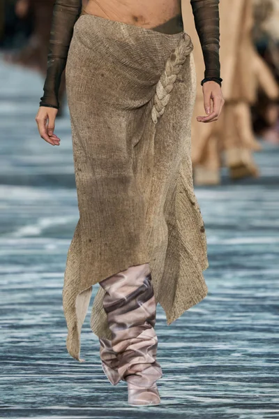 Look 239